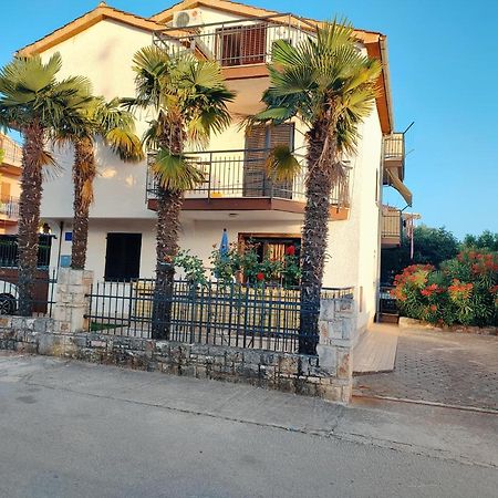 Apartments Novigrad Novigrad  Luaran gambar
